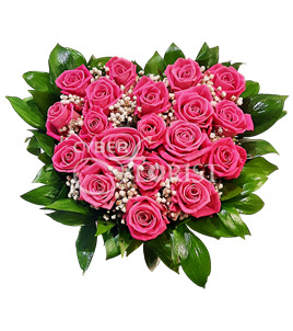 букет из роз и гипсофилы в оазисе