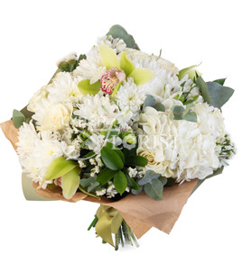 букет из роз с гортензией