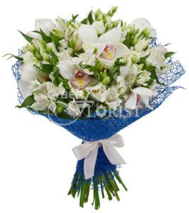 букет из белых орхидей