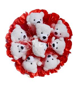 красно белый букет из игрушек